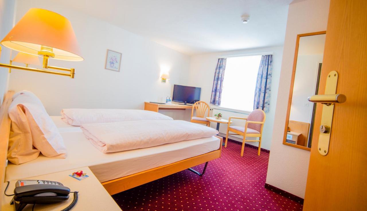 Hotel Heilquelle-Leukerbad-Therme Pokoj fotografie